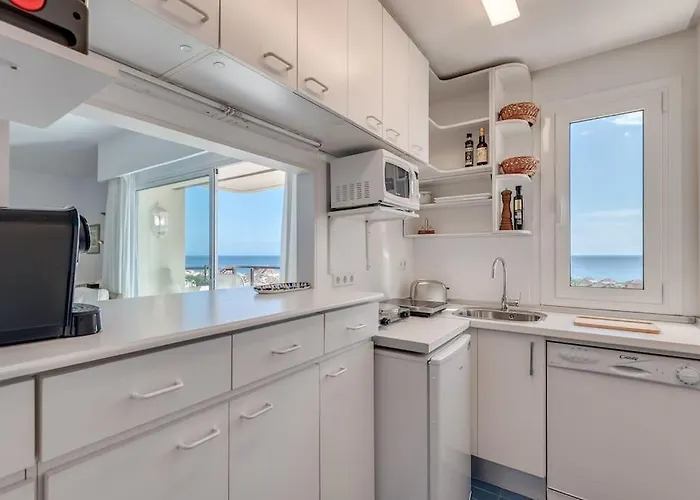 Charming With Sea Views *
