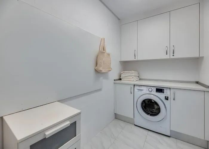 Charming With Sea Views Apartment *