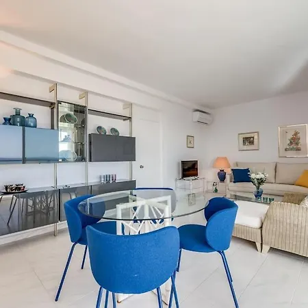 Апартаменти Charming With Sea Views Марбелья
