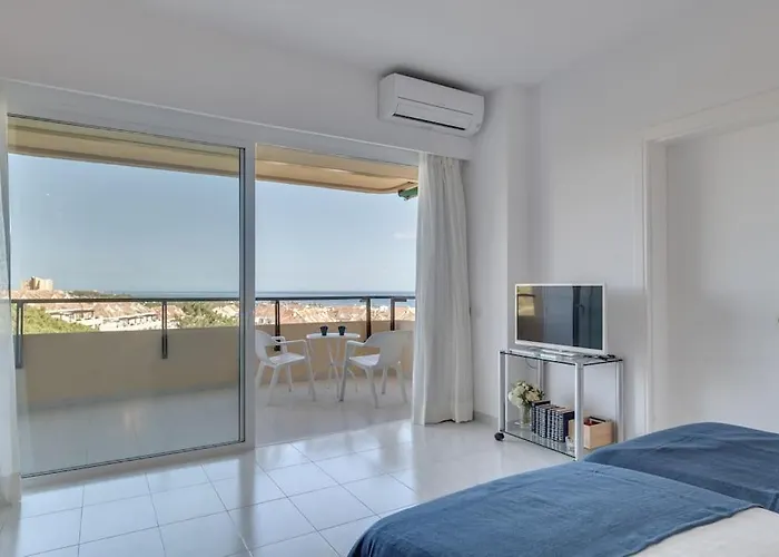 Апартаменти Charming With Sea Views Марбелья